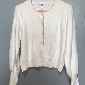 Willow & Wind Women's White Cardigan with Tan Scalloped Trim